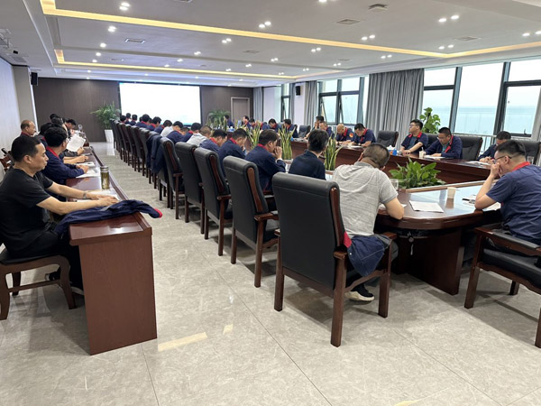 公司召開安全、環(huán)保、職業(yè)衛(wèi)生工作會(huì)議 